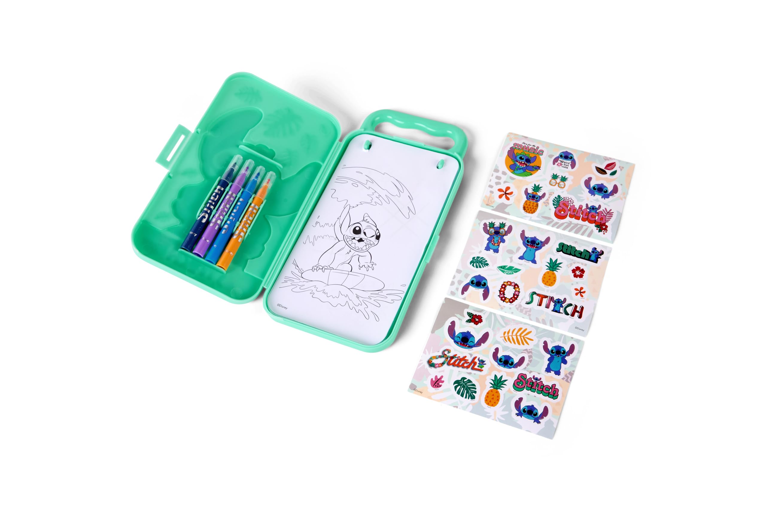 Disney Stitch activity box, 20 sjablonen, 4 viltstiften en 3 stickervellen